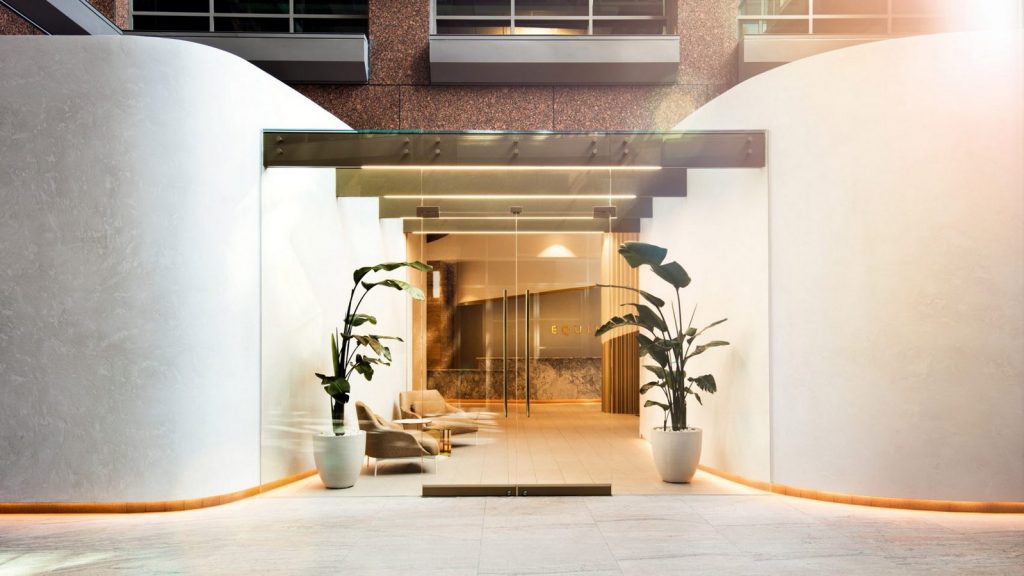 MBH Architects- Equinox Miracle MIle -2