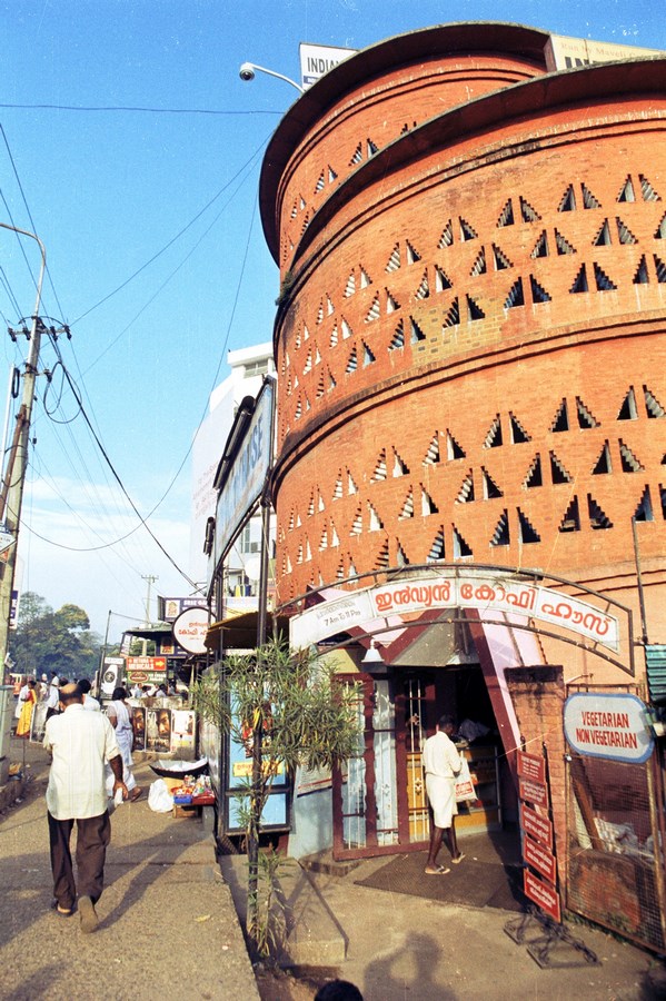 How Can Modernism Be Inculcated In Localised Architecture -1