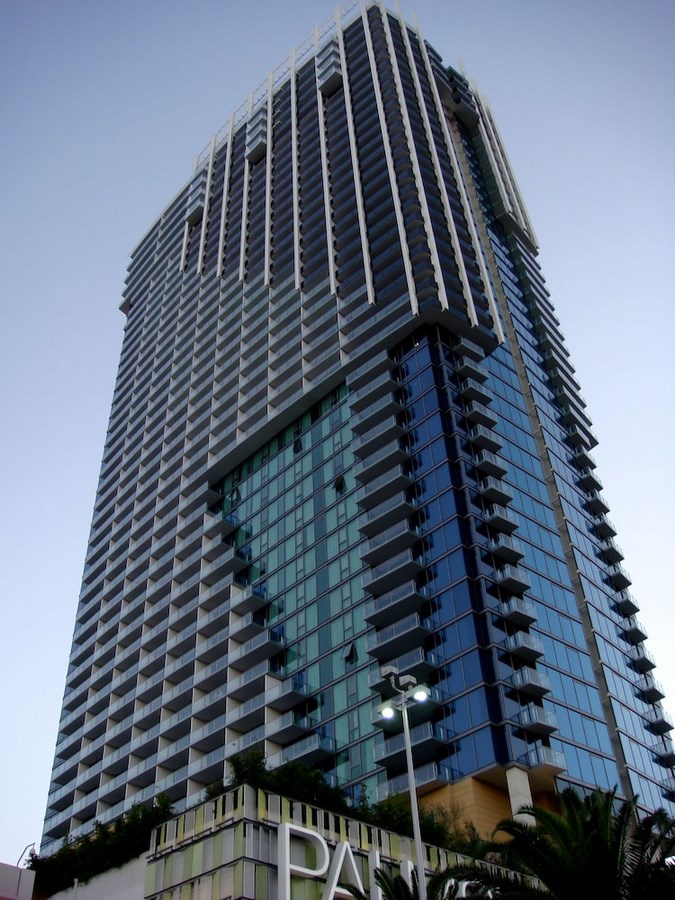 Tallest Buildings in Las Vegas - Palm Place - Sheet2