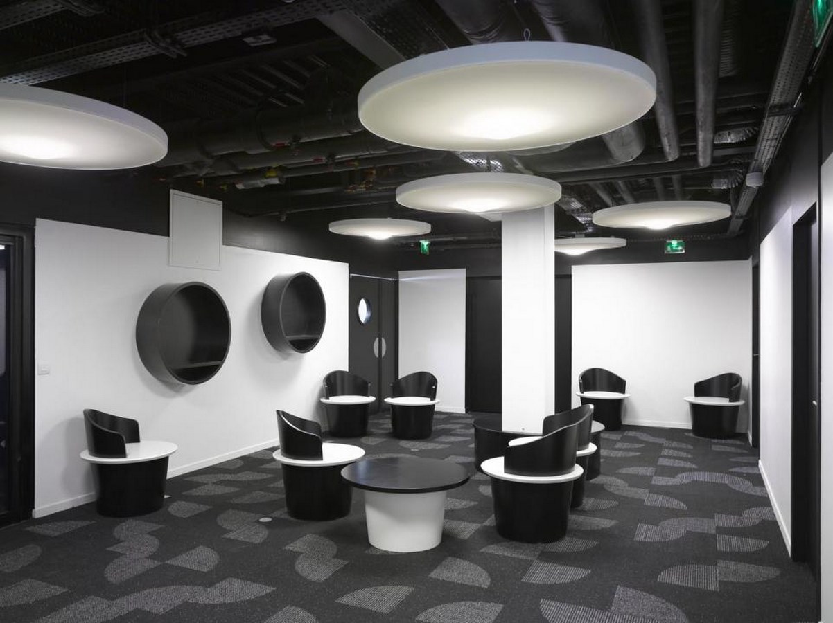 Starchitects Odile Decq-Le Cargo -2