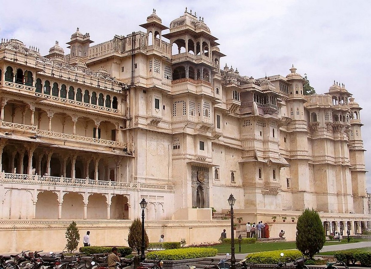 Architecture of Indian Cities Udaipur - City of lakes - Sheet2