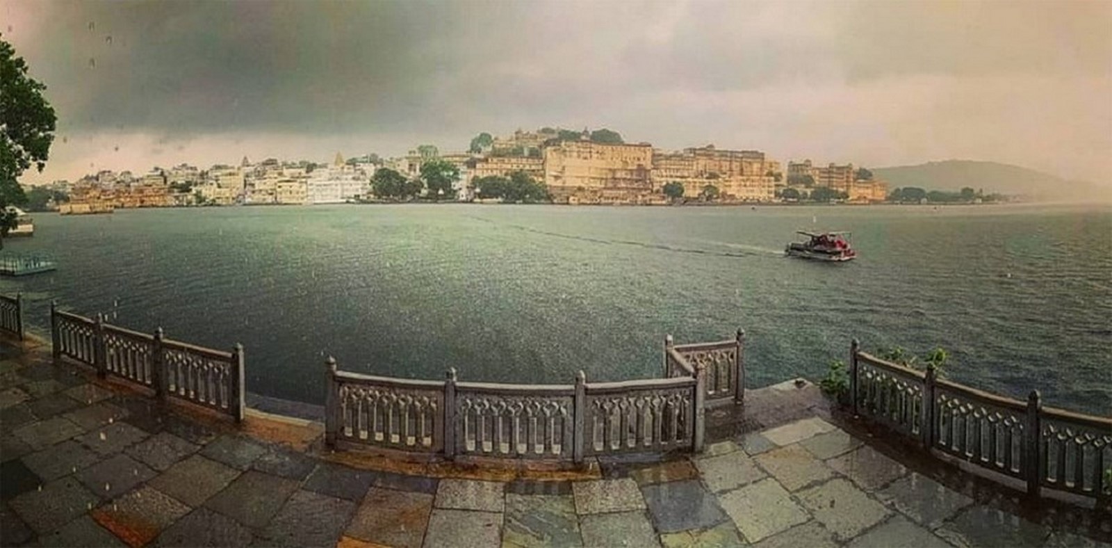 Architecture of Indian Cities Udaipur - City of lakes - Sheet12