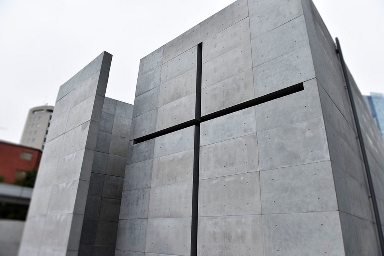 Examples of innovative use of Natural Light-Church of the Light -2