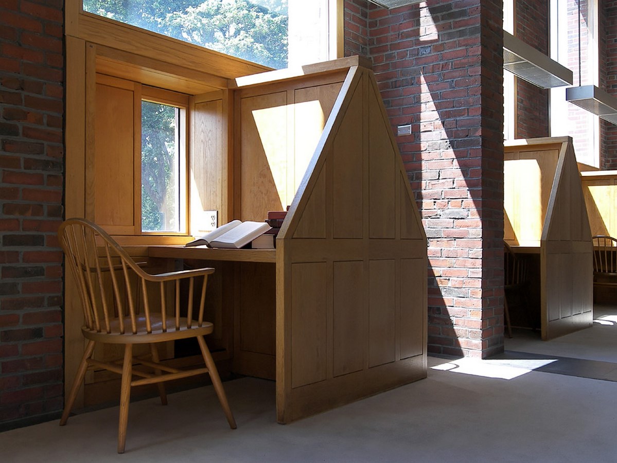 Examples of innovative use of Natural Light-The Exeter's Library -1