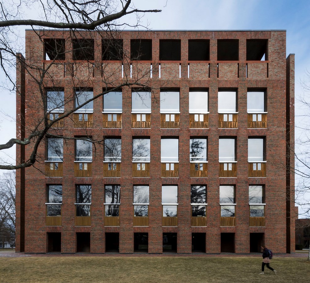 Examples of innovative use of Natural Light-The Exeter's Library -3