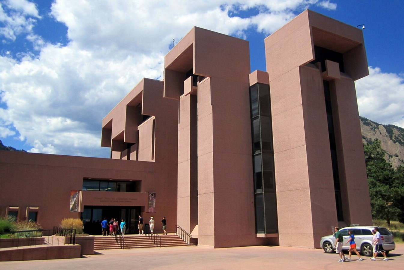 I.M. Pei- 15 Iconic Projects