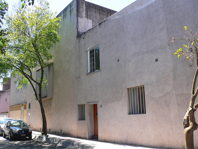 How famous Architects use color in architecture -1