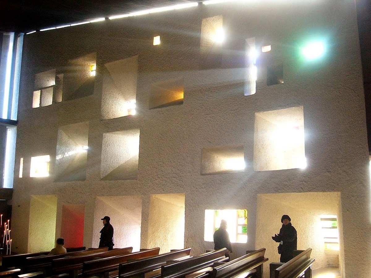 How famous Architects use color in architecture -11