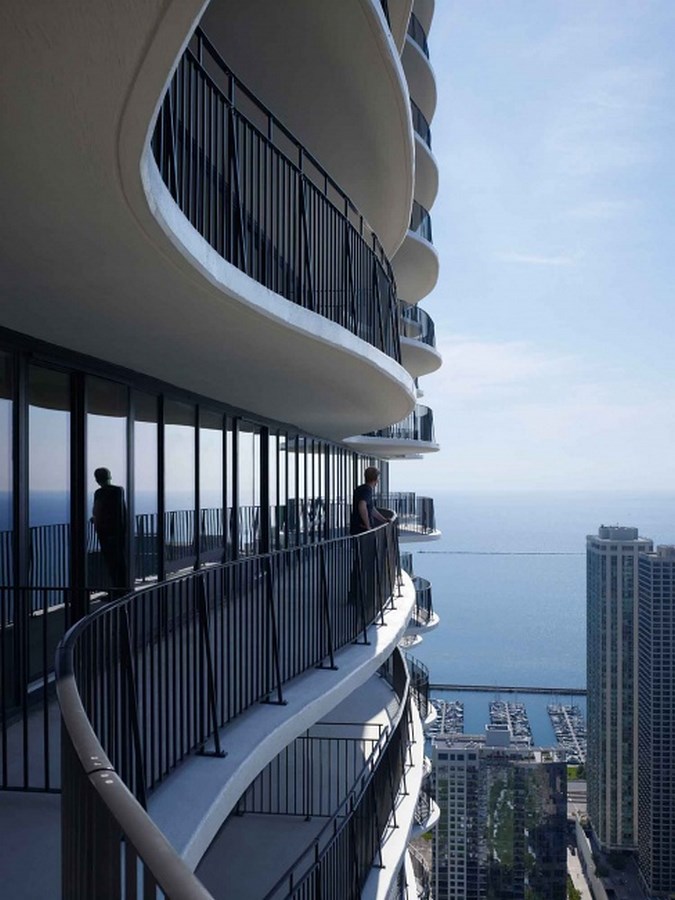 Jeanne Gang- Building higher than gender descrimination-Aqua Tower -4