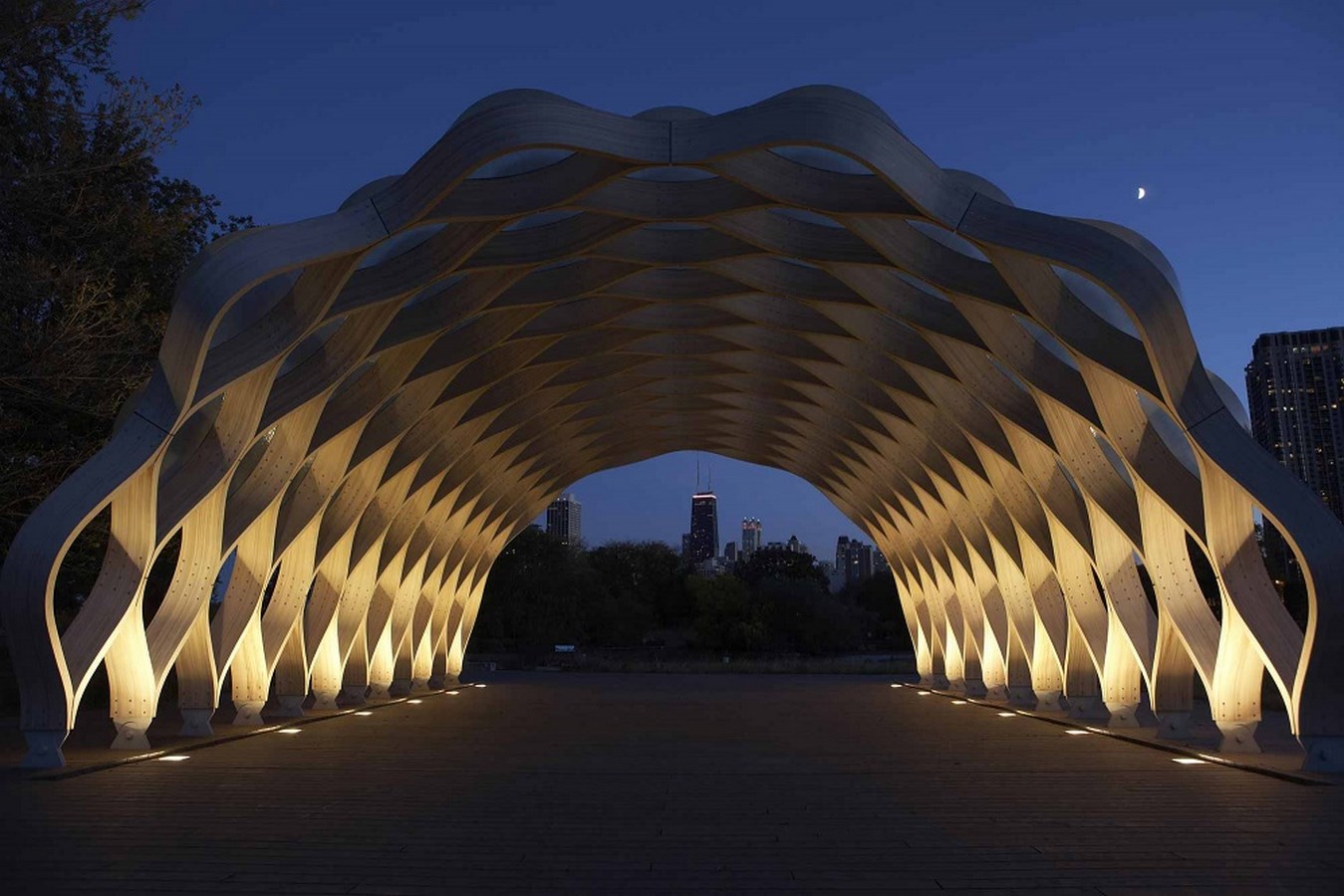 Jeanne Gang- Building higher than gender descrimination-Nature Boardwalk at Lincoln Park Zoo -3