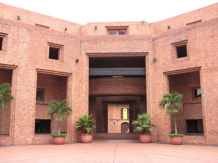 Places to visit in Cali for the Travelling Architect-Cali Cultural Center -1