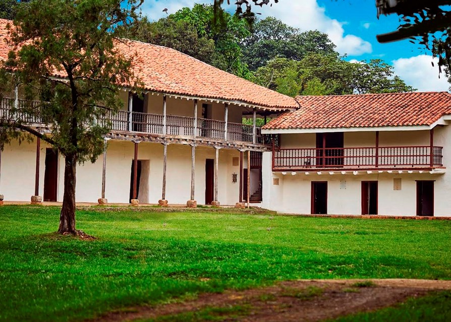Places to visit in Cali for the Travelling Architect-The Canasgordas Estate -1