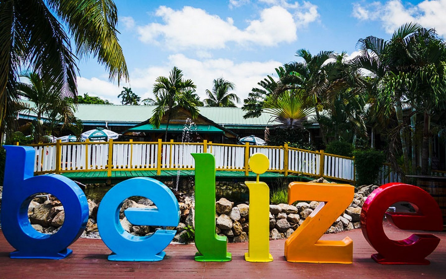 belize fort street tourism village