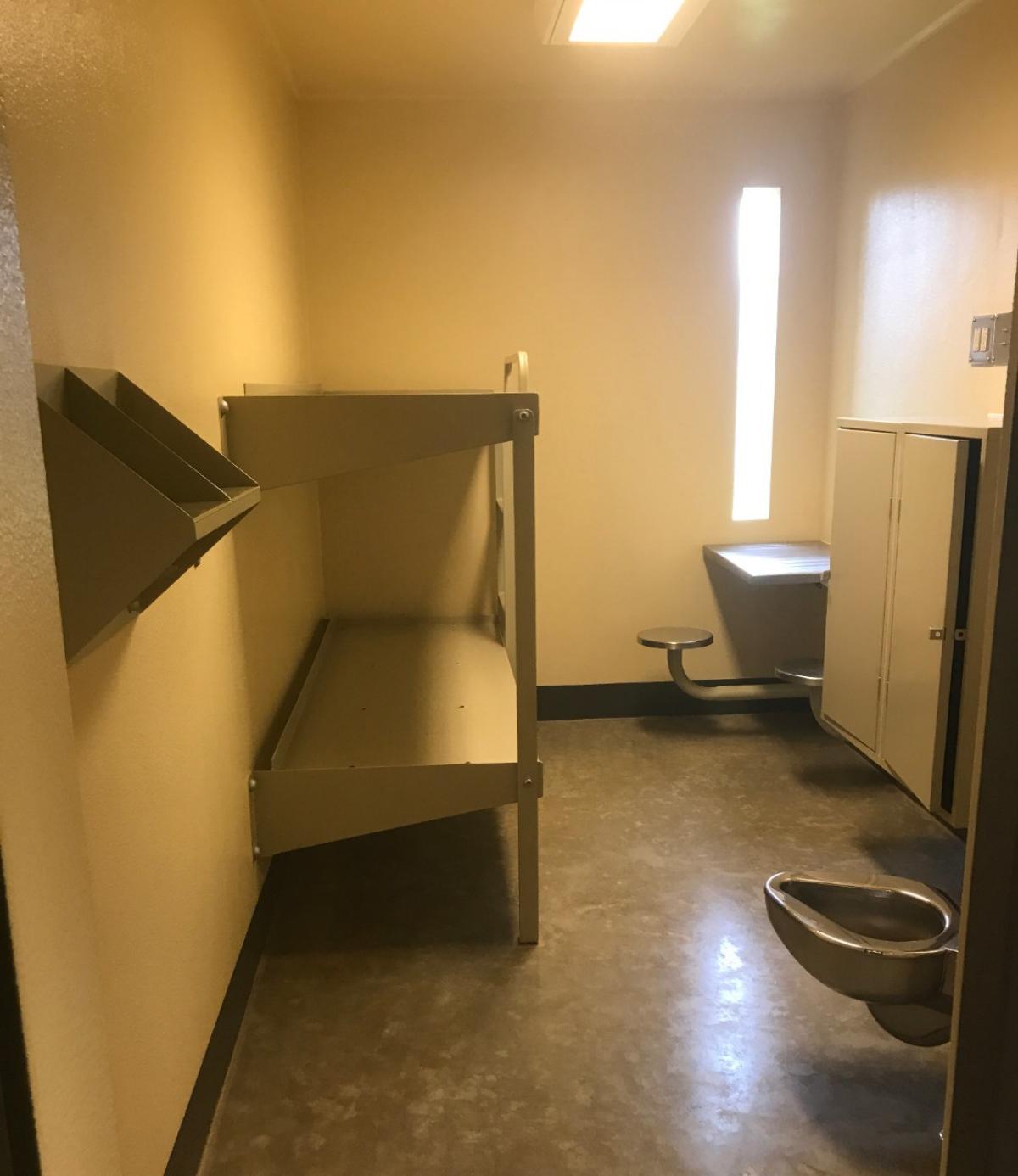 Rethinking the Architecture of Prisons-Typical Prison -3