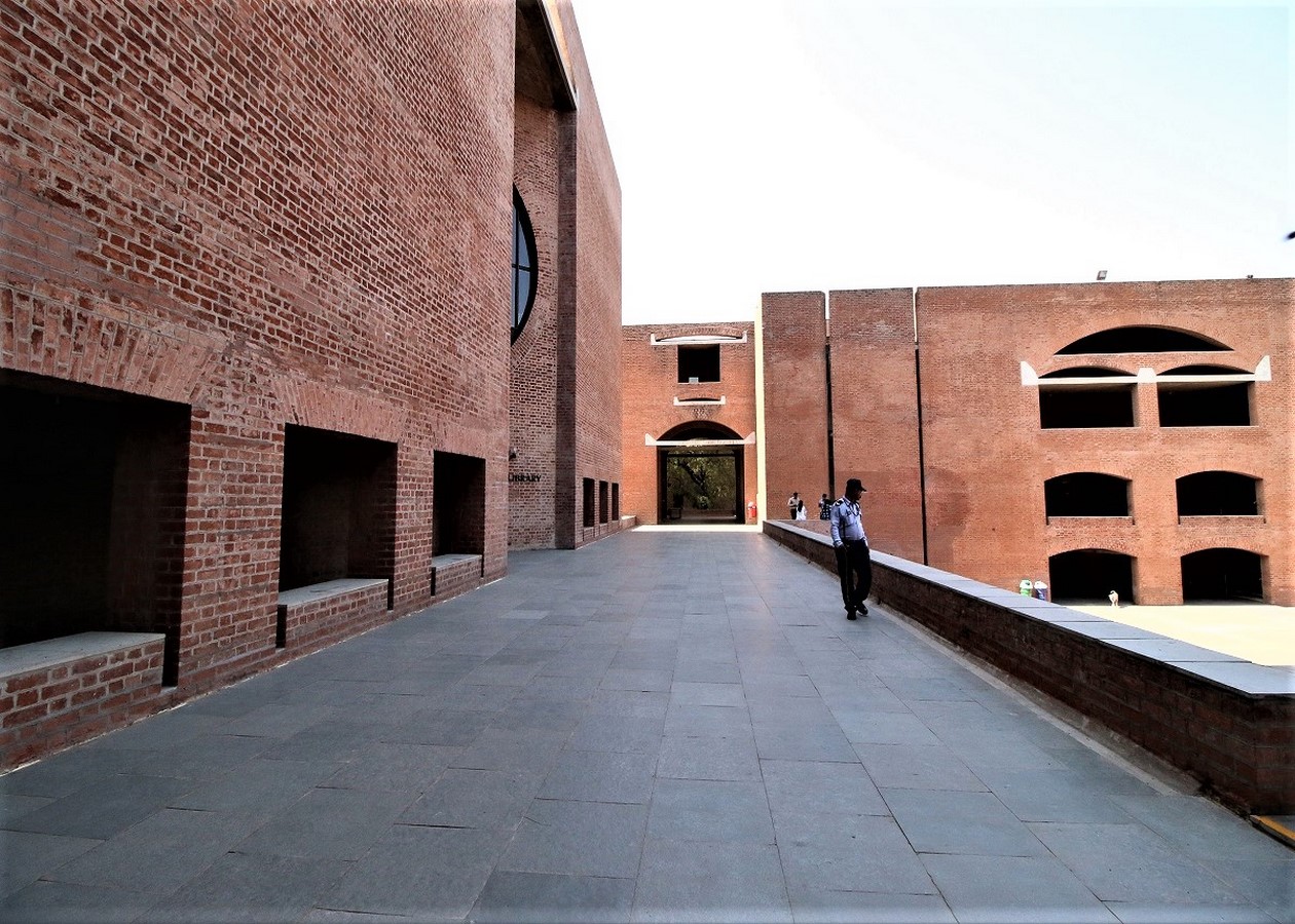 INDIAN INSTITUTE OF MANAGEMENT- Sheet1