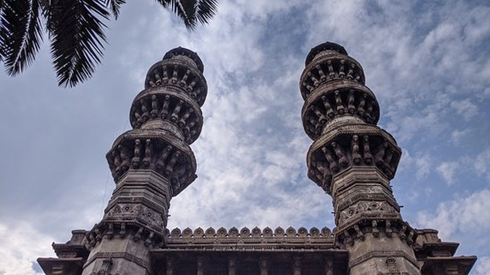 SHAKING MINARETS - Sheet2