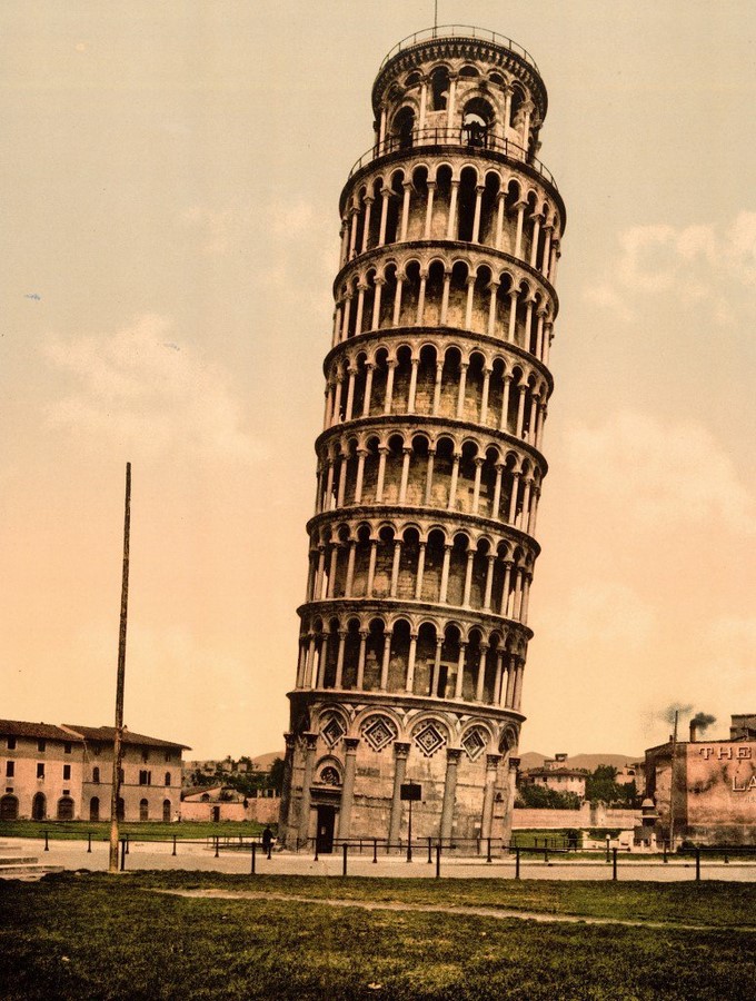 A marvel from a mistake -The Leaning Tower of Pisa - Sheet5