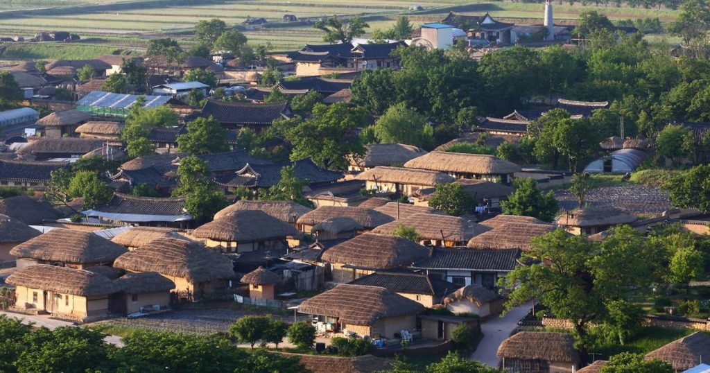 Ancient Korean houses and their landscape geography