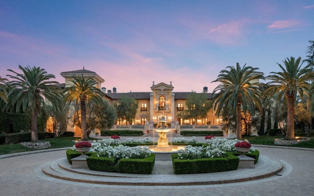 VILLA FIRENZE, BEVERLY PARK, CALIFORNIA