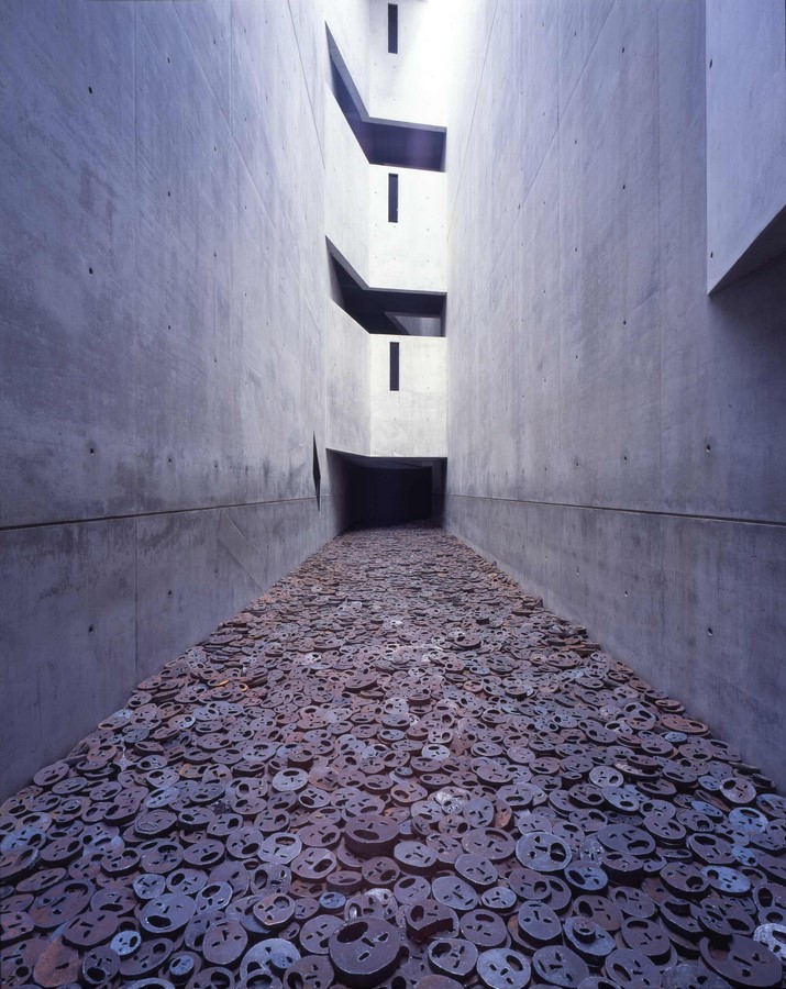 Understanding the philosophy of Daniel Libeskind - Sheet5