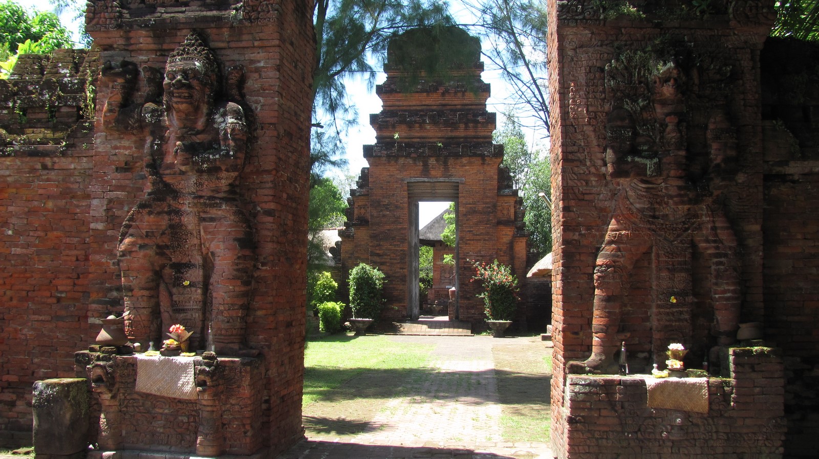 Pura Maospahit - Sheet1