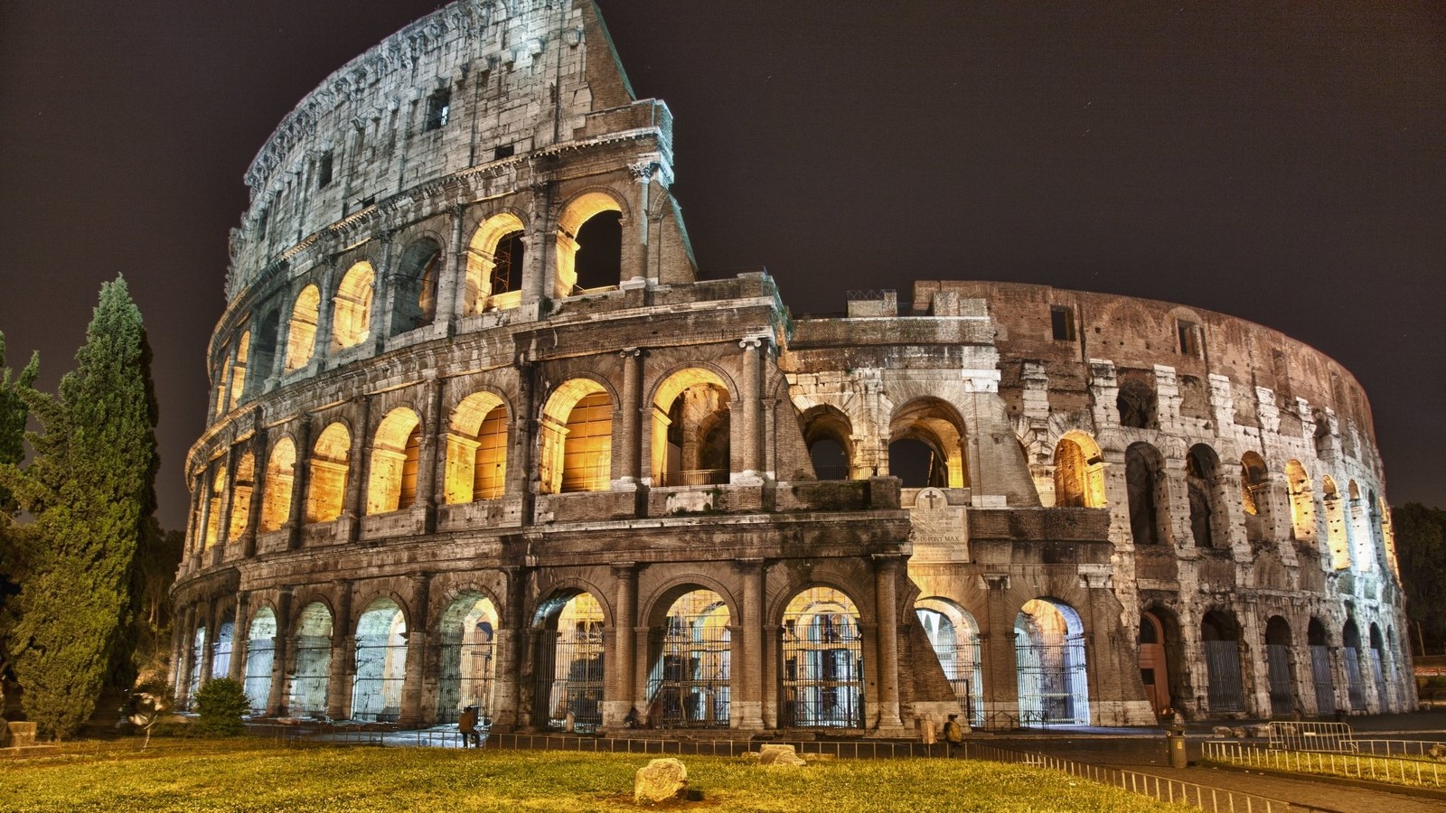 Historicity in Architecture - Colosseum, Rome - Sheet1