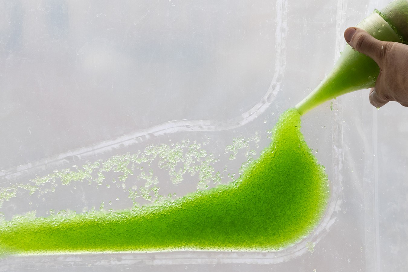 Bio-Digital Curtain filters air while creating Bioplastic - Sheet4