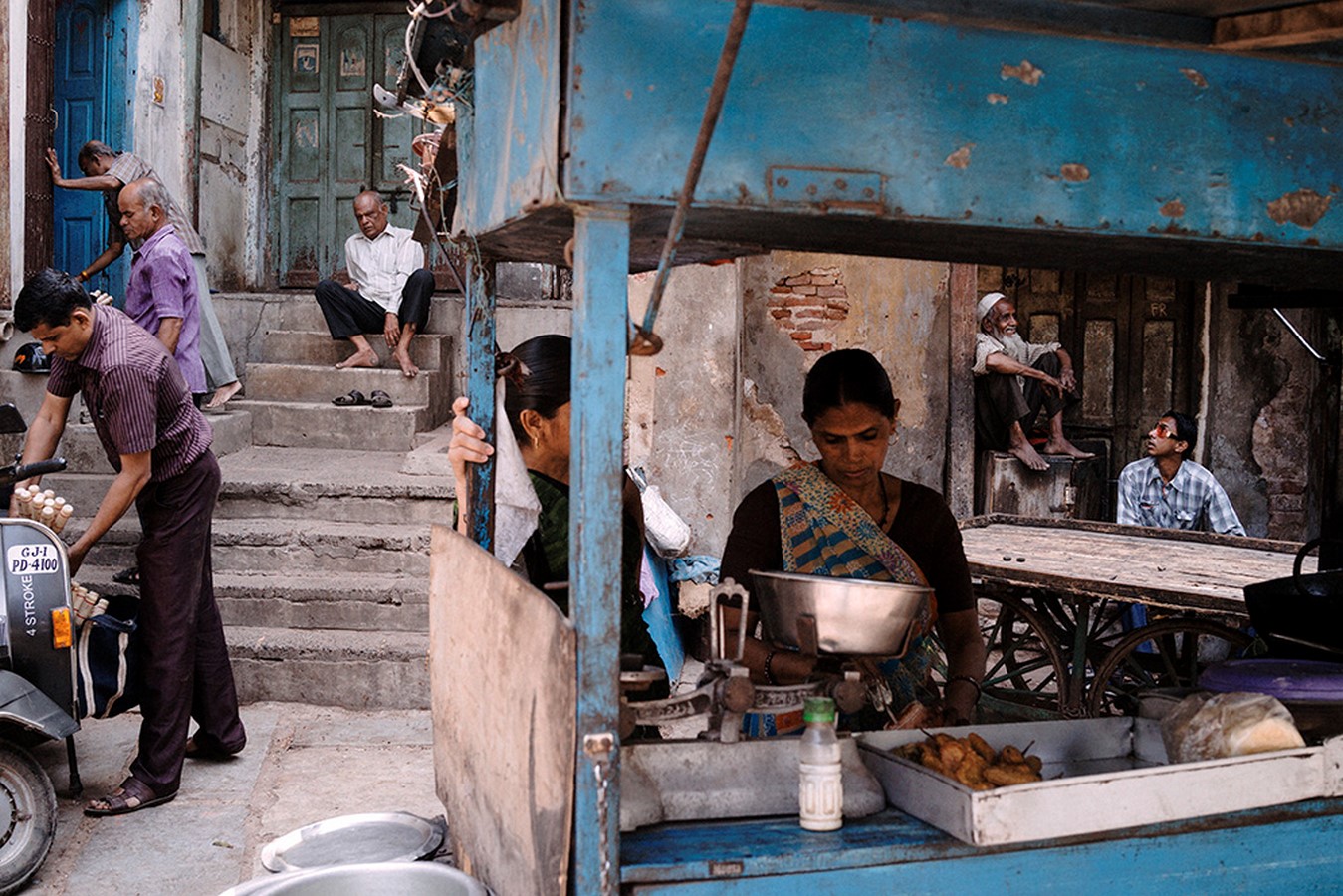 Walking through the streets of Ahmedabad - Sheet1