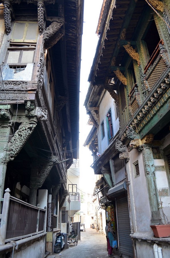 Walking through the streets of Ahmedabad - Sheet2