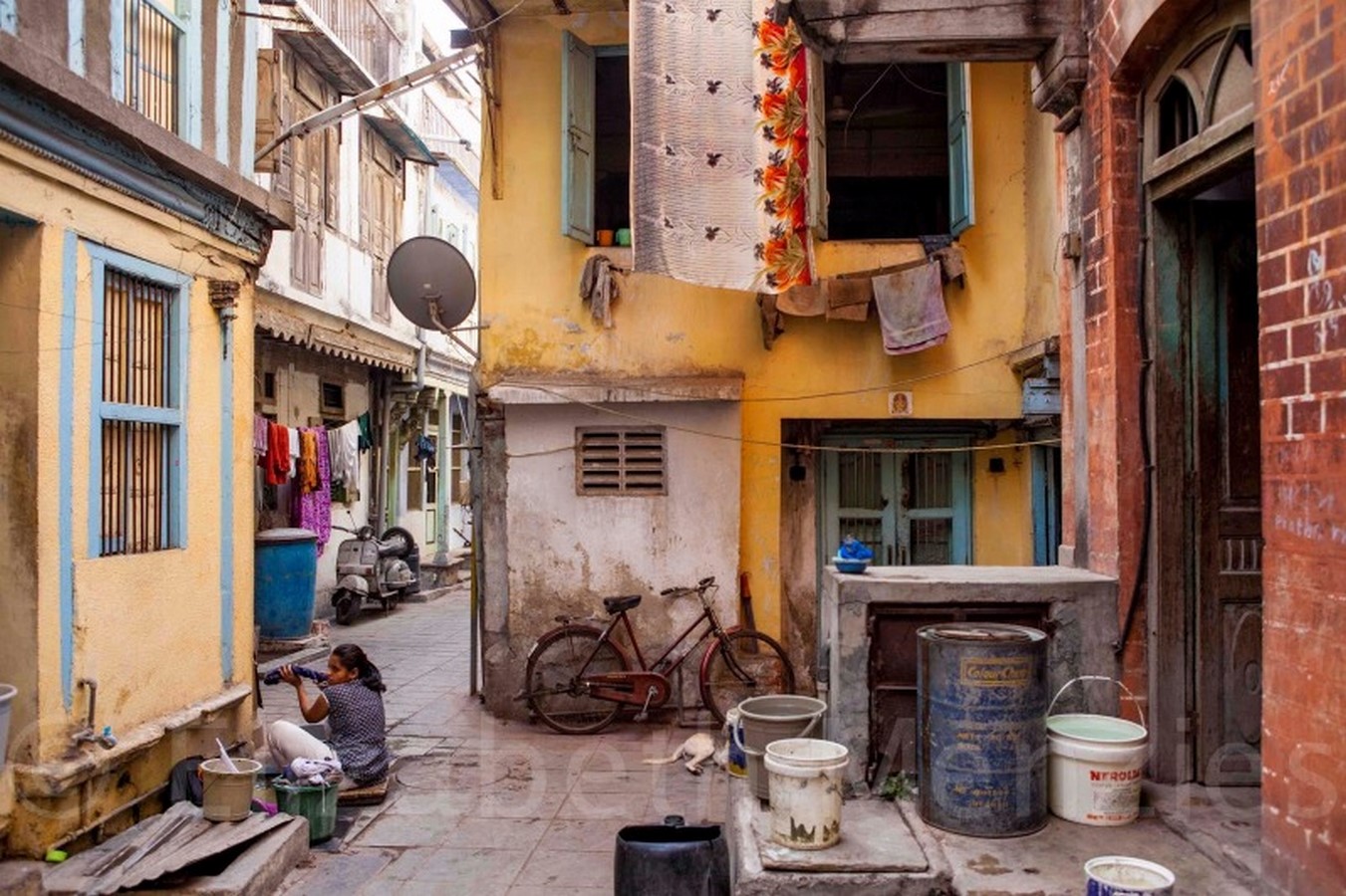 Walking through the streets of Ahmedabad - Sheet4