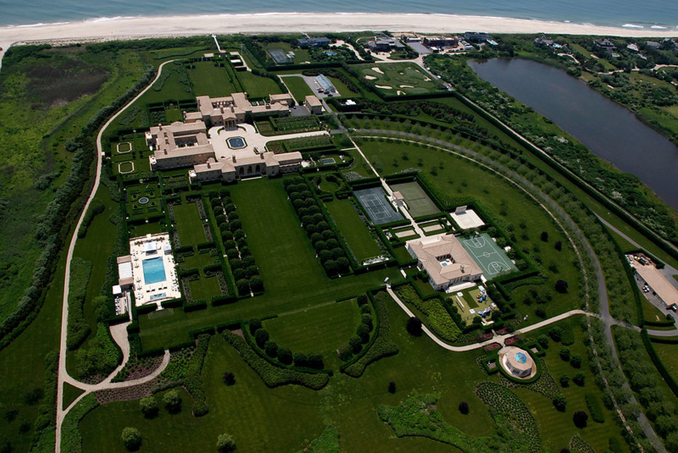 30 Biggest Houses In The World-Fairfield Pond, Hamptons - Sheet