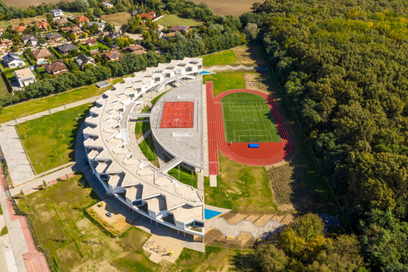 International School of Debrecen - Sheet1