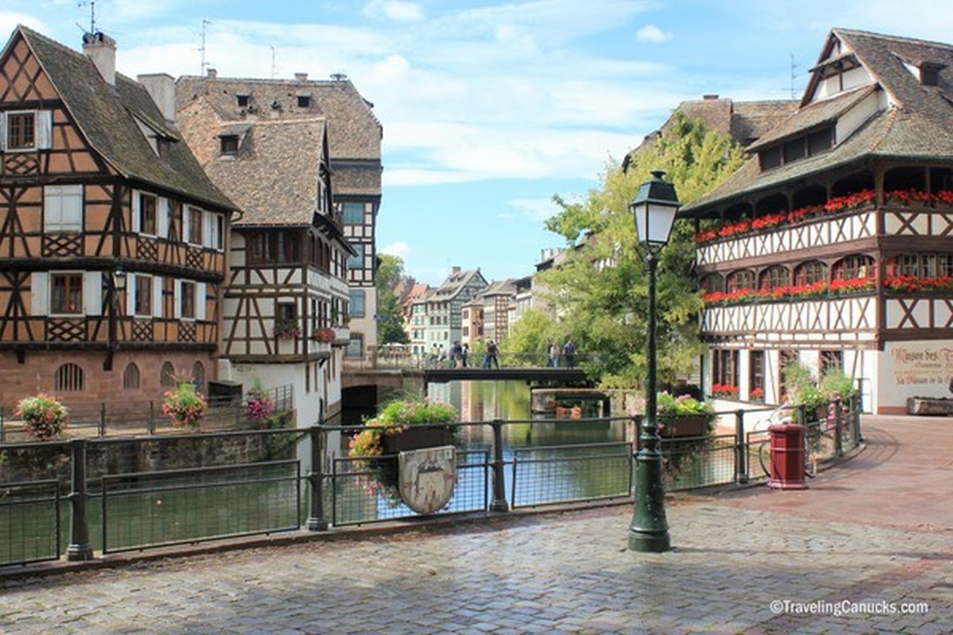 LE PETITE FRANCE - Sheet2