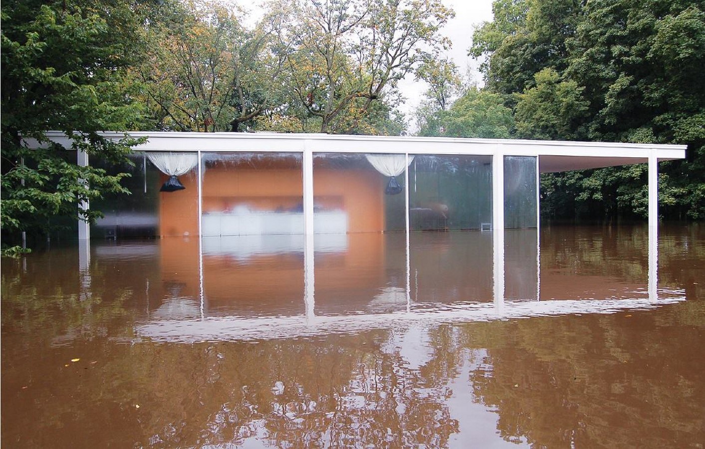 Mies Van Der Rohe- The last director of the Bauhaus - Sheet5