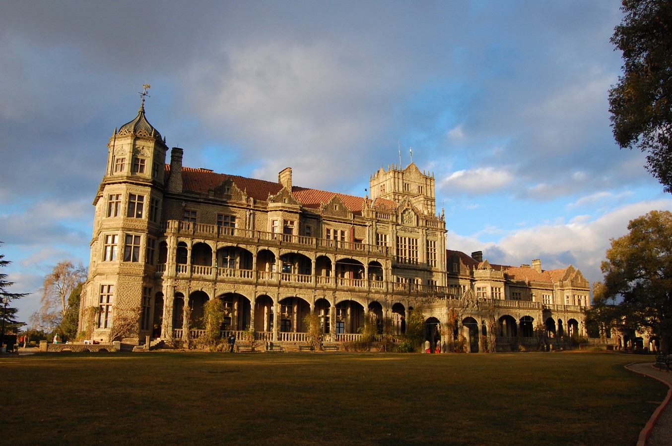 The Heritage Architecture of Himachal Pradesh -VICEREGAL LODGE - Sheet1
