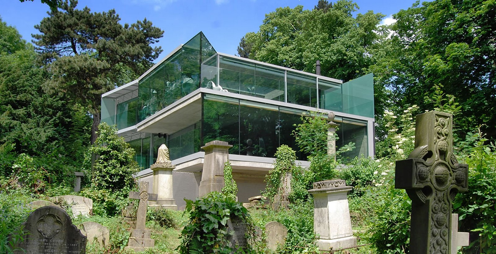 House in Highgate Cemetery, London - Sheet2
