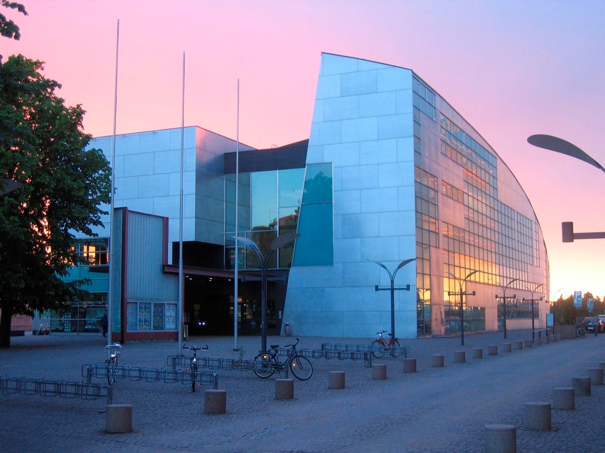 Kiasma Museum of Contemporary Art, Helsinki, Finland | Steven Holl - Sheet1
