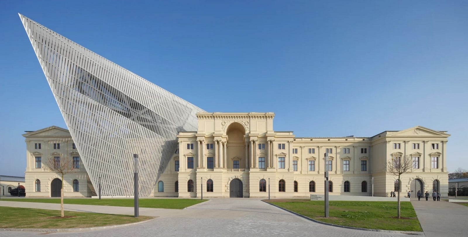 Imperial War Museum, Manchester, UK | Daniel Libeskind - Sheet3
