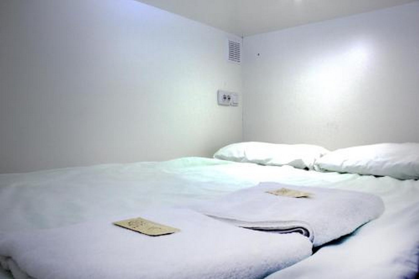 CUBE Capsule Hotel - Sheet1