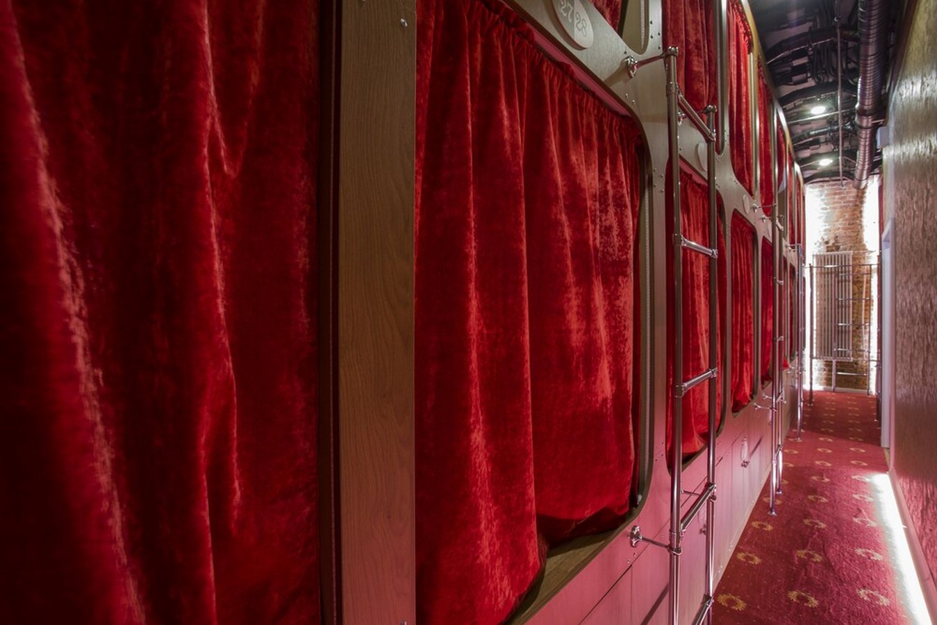 Nevsky Capsule Hotel - Sheet3
