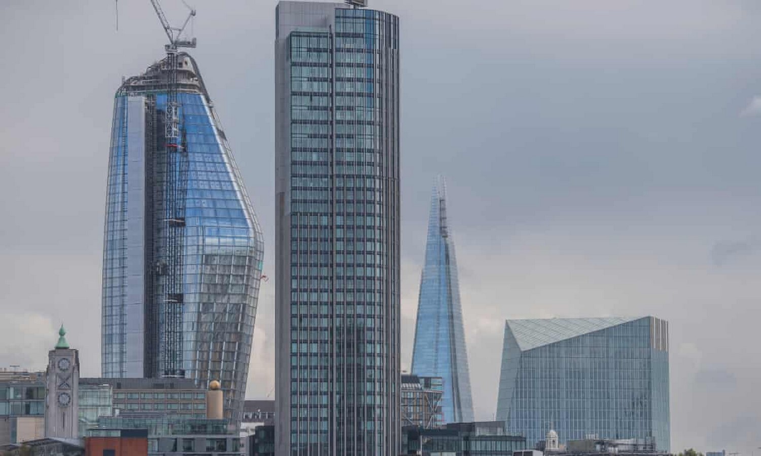 10 Myths about contemporary architecture - Sheet2