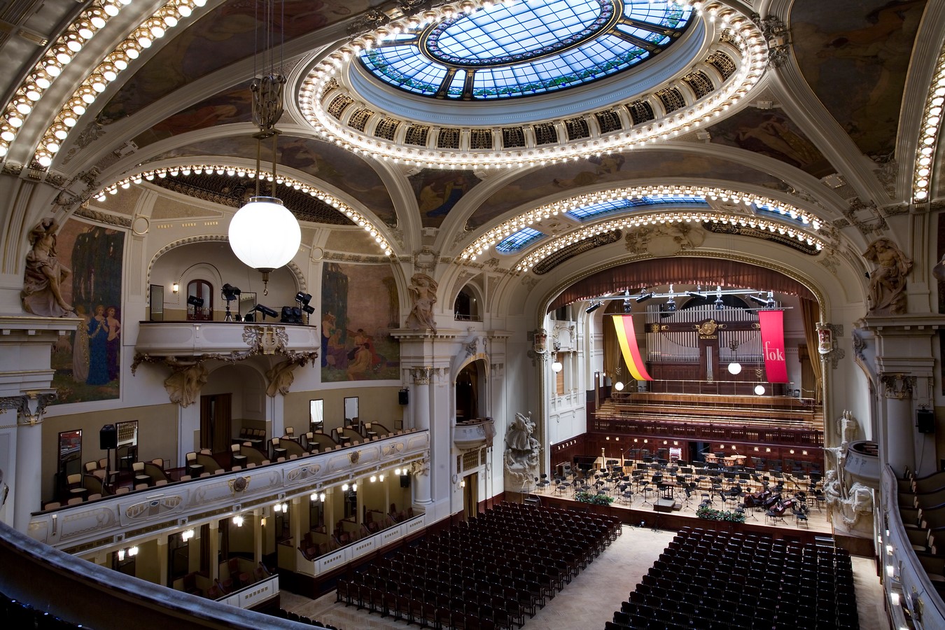 Architectural styles that can be seen in Prague - Sheet30