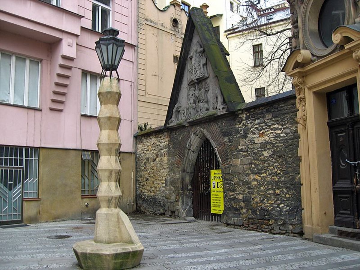 Architectural styles that can be seen in Prague - Sheet34