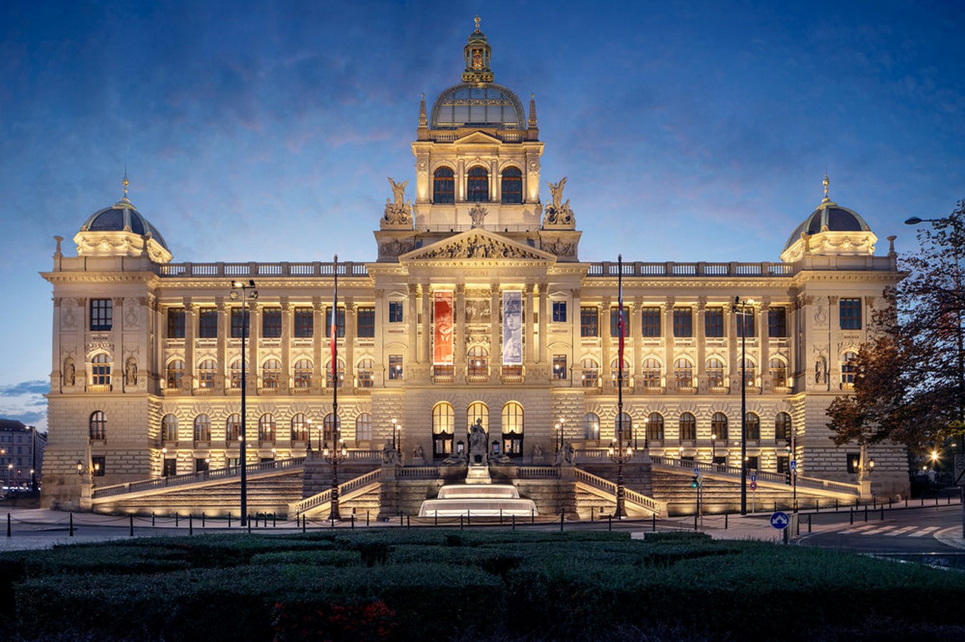 Architectural styles that can be seen in Prague - Sheet35