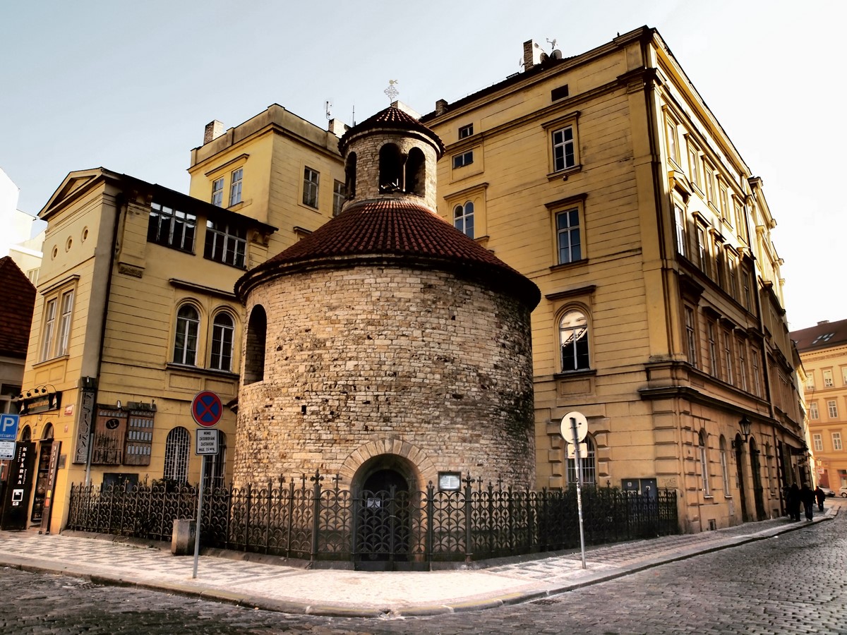 Architectural styles that can be seen in Prague - Sheet15