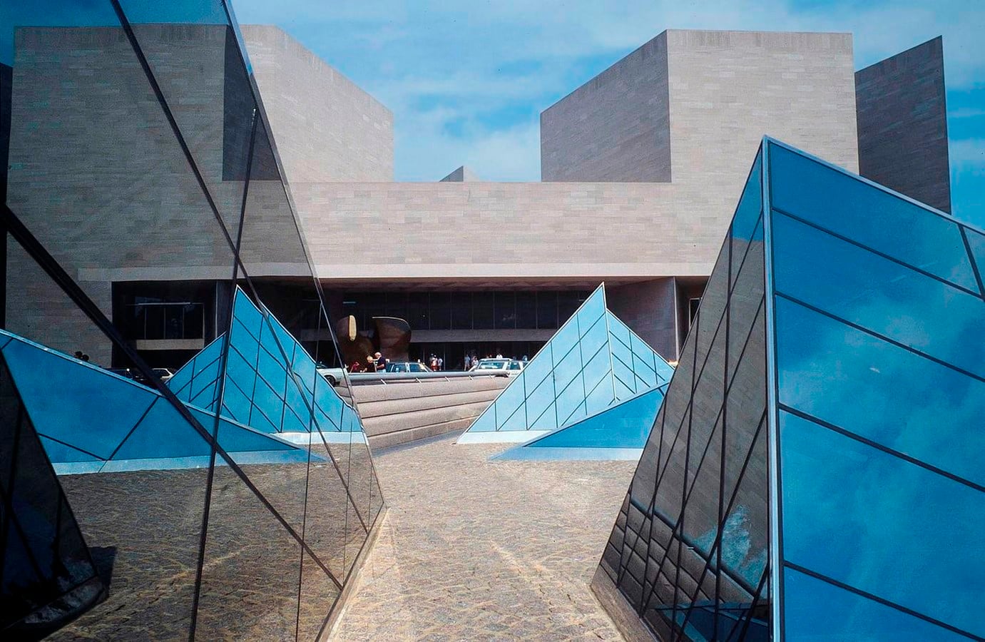 East Building by I.M.Pei- A symbol of American democracy - Sheet13
