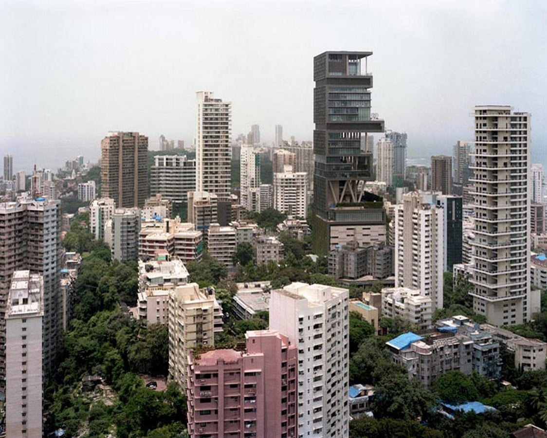 Contrast in the cityscape of Mumbai - Sheet3