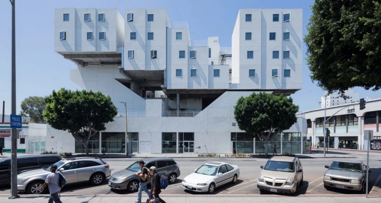 Famous buildings - Star Apartments by Michael Maltzan - Sheet1