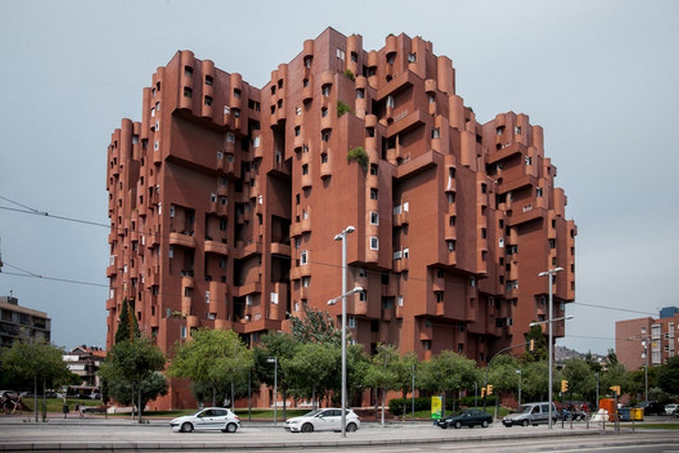 Famous buildings - Walden 7 by Ricardo Bofill - Sheet1