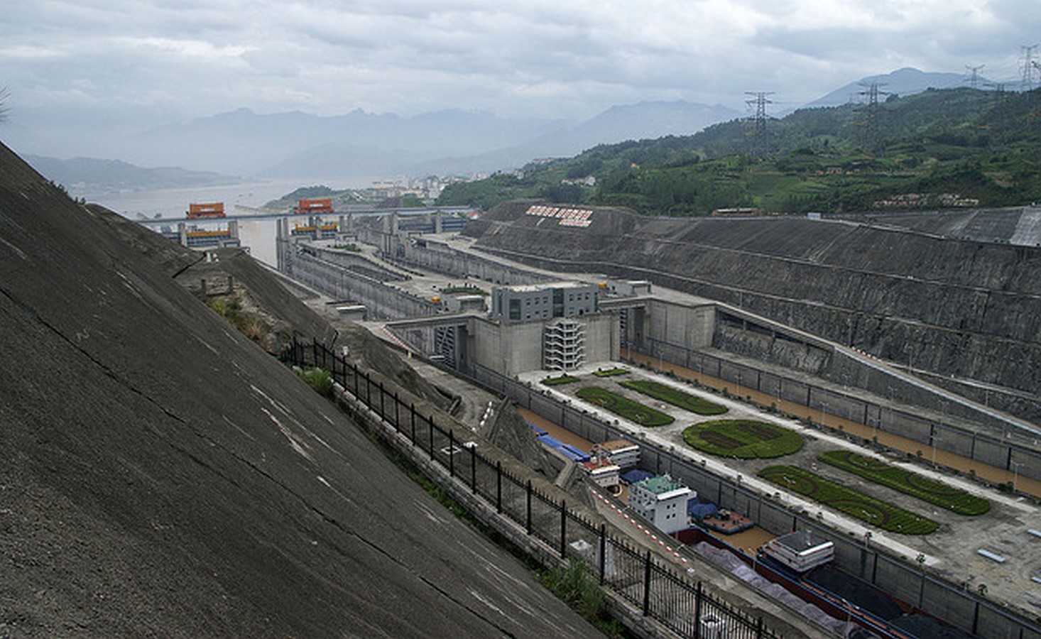 Three Gorges Dam by Pan Jiazheng- The world's Largest hydroelectric dam - Sheet11
